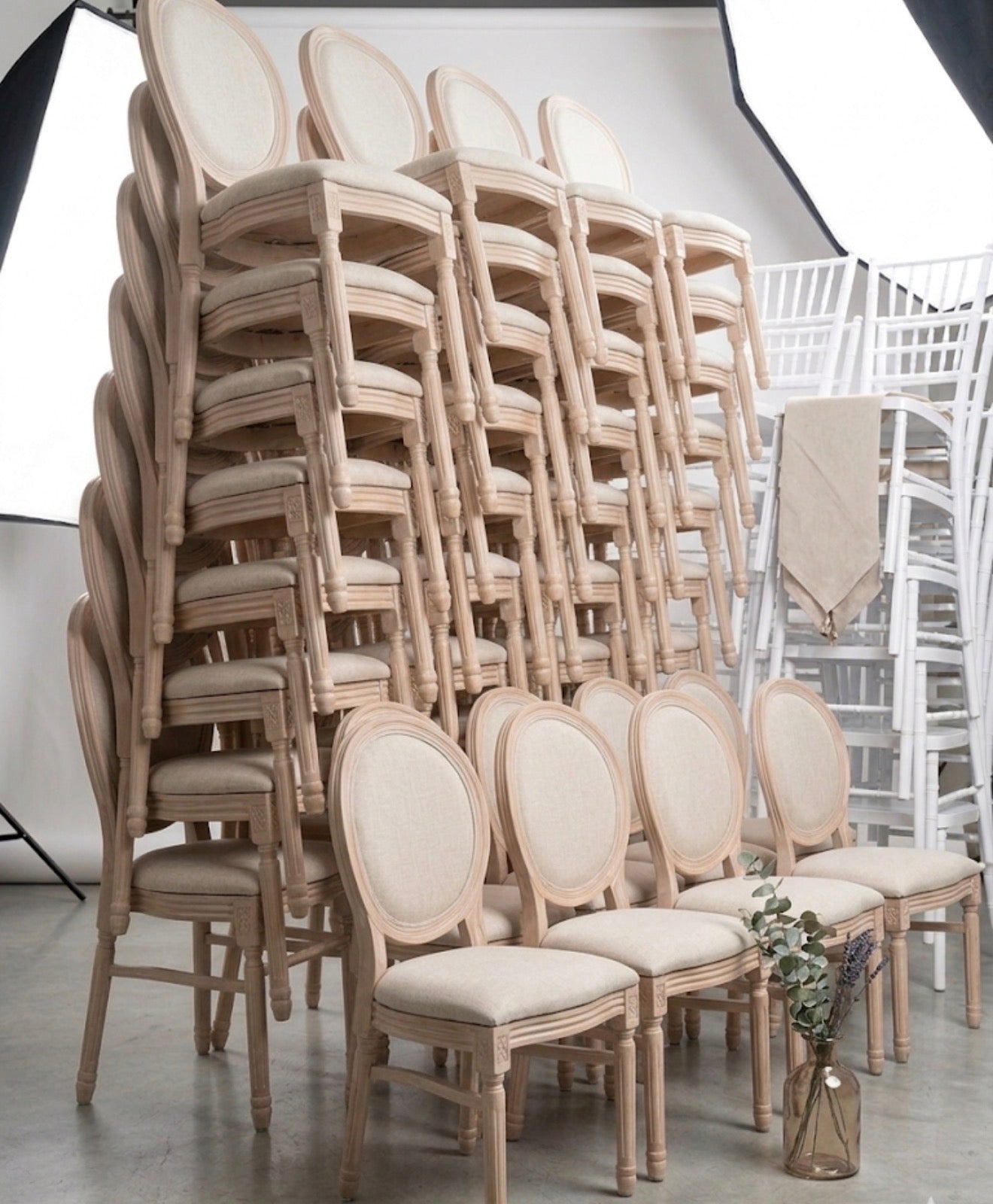 Location Chaise Louis XVI Tissu Naturel – Stock jusqu’à 200 unités | Luxury Events