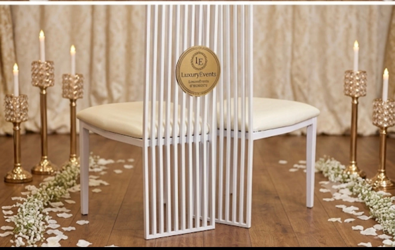 Chaises Royal Blanches – Location